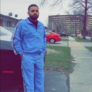 Meet your Posher, Akshay